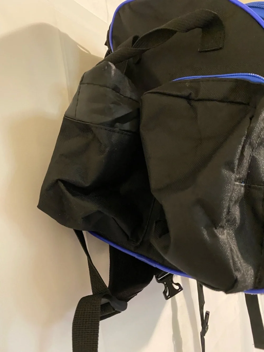 GOOSO Golf Driver Disc Black Backpack/Bag with Blue Trim
